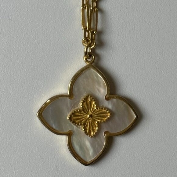 Gabi Rielle 14K Gold Over Silver Mother-of-Pearl Clover Necklace 17" Adjustable - Picture 2 of 2